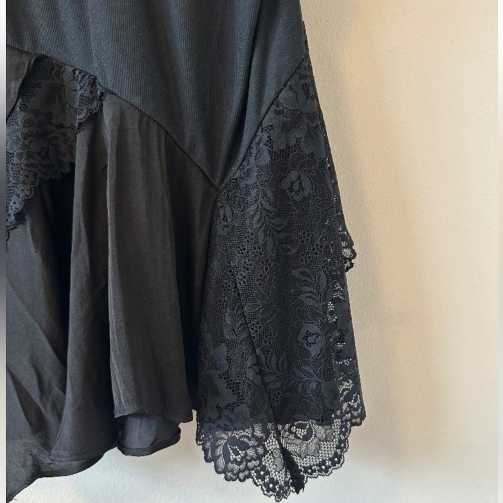 Free People Black Jazzy Short Sleeve
Asymmetrical Mini Dress Size S - Picture 11 of 12